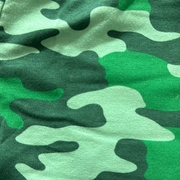 🔖 NWT Primary Pull On Green Camo Shorts Size 4-5 - Picture 5 of 5